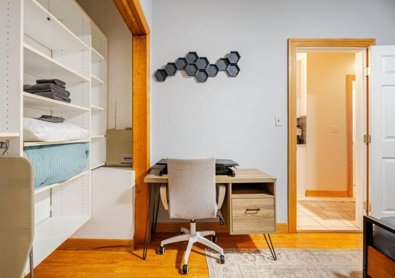 2 Bed Apt W/ Office, Free Parking, Near Wrigley Чикаго Экстерьер фото